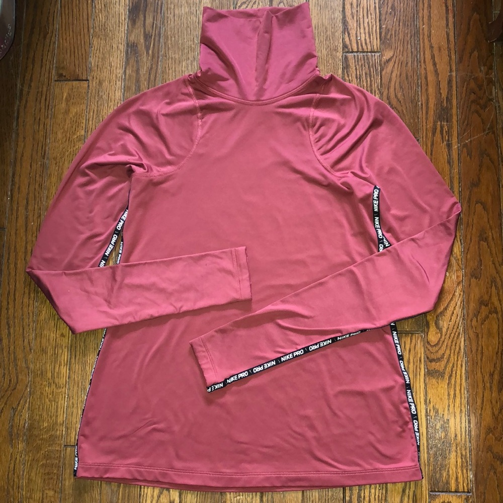 EUC Nike Pro Dry Fit turtleneck training top